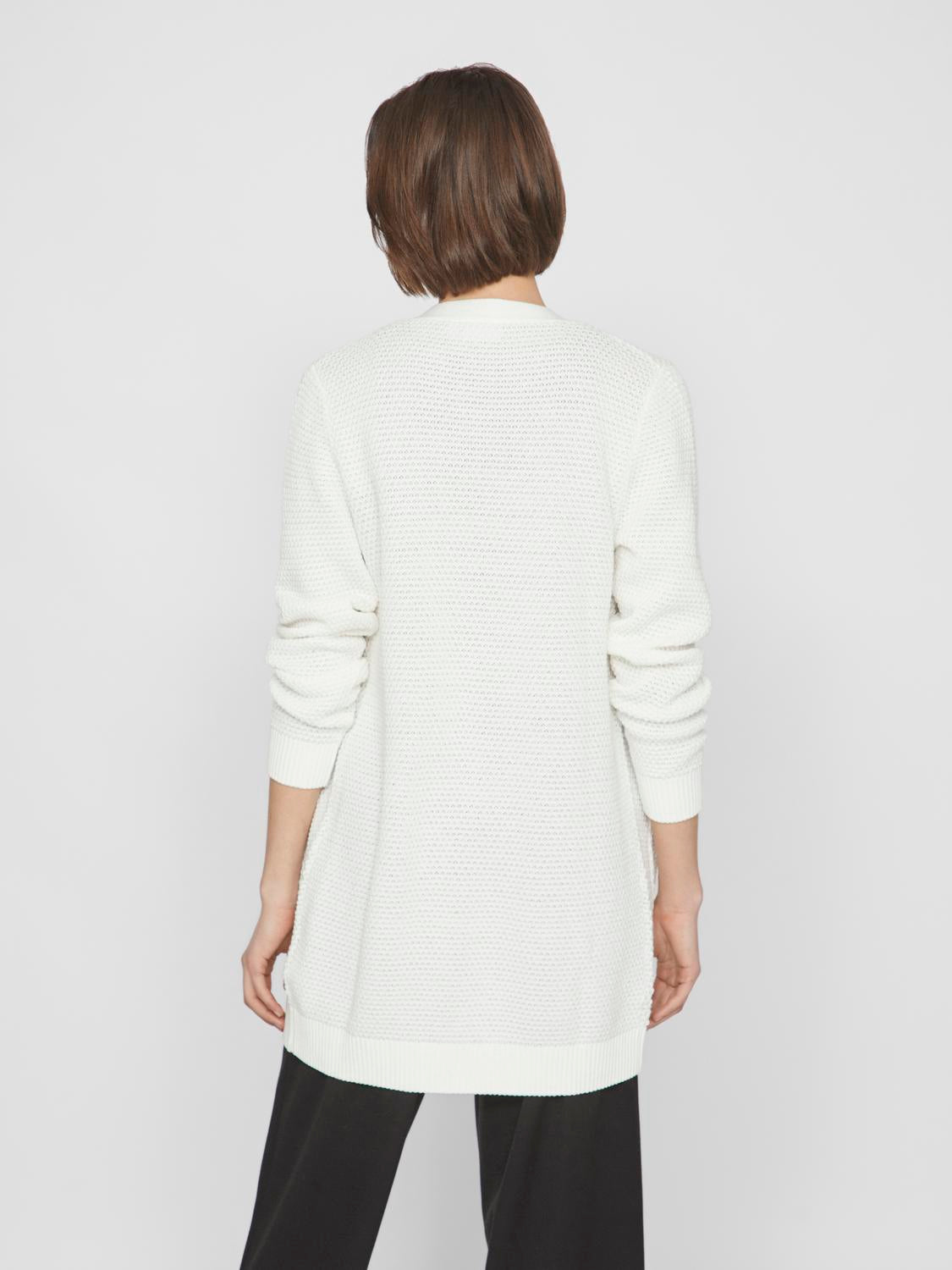model_shot-back