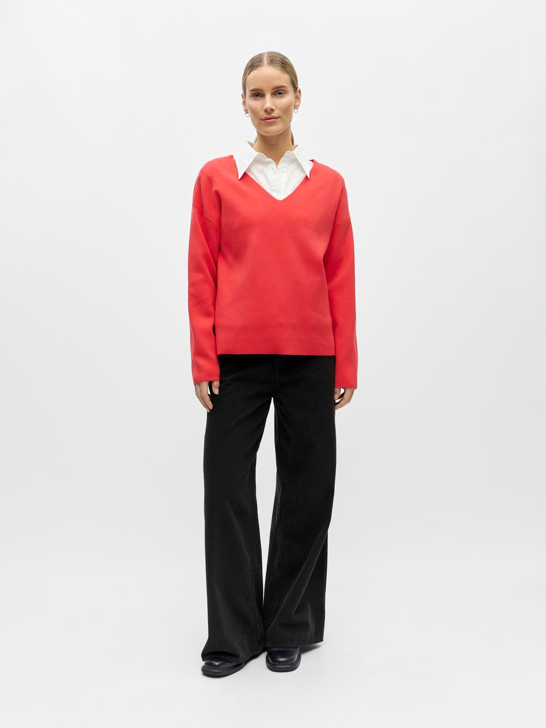 model_shot-front_full