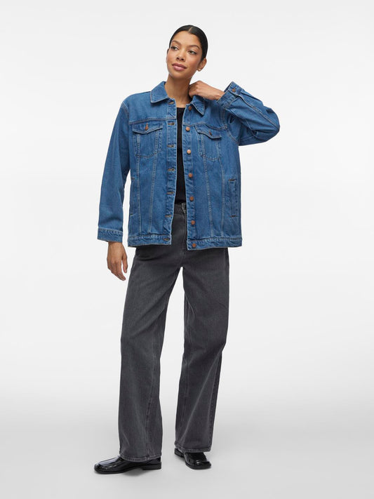 model_shot-front_full