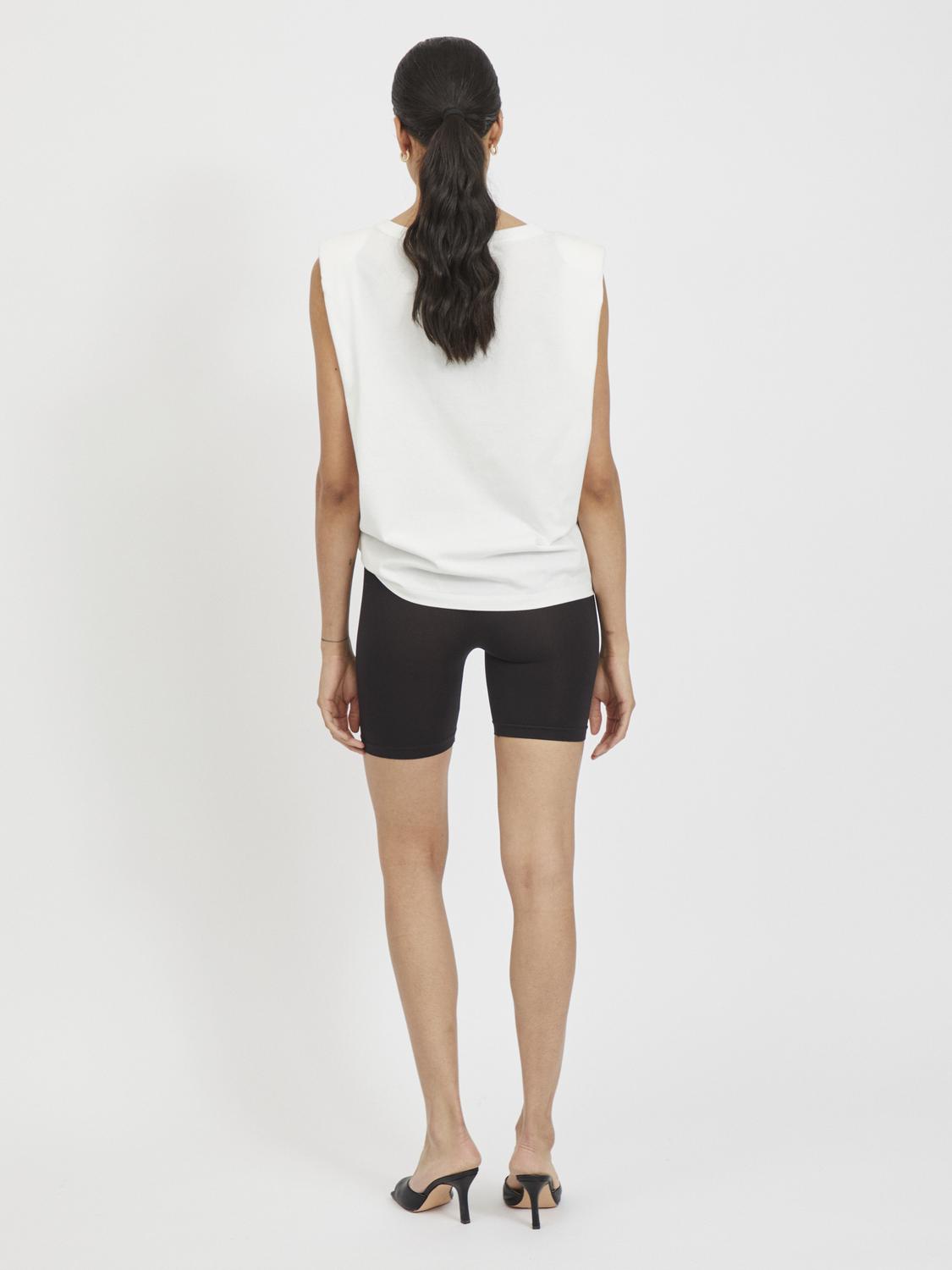 model_shot-back