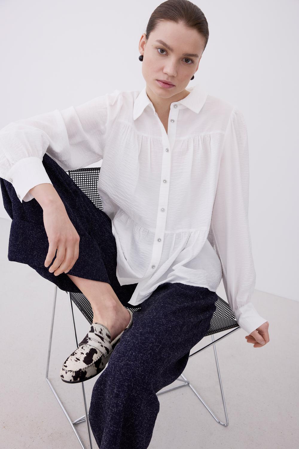 model_shot-creative