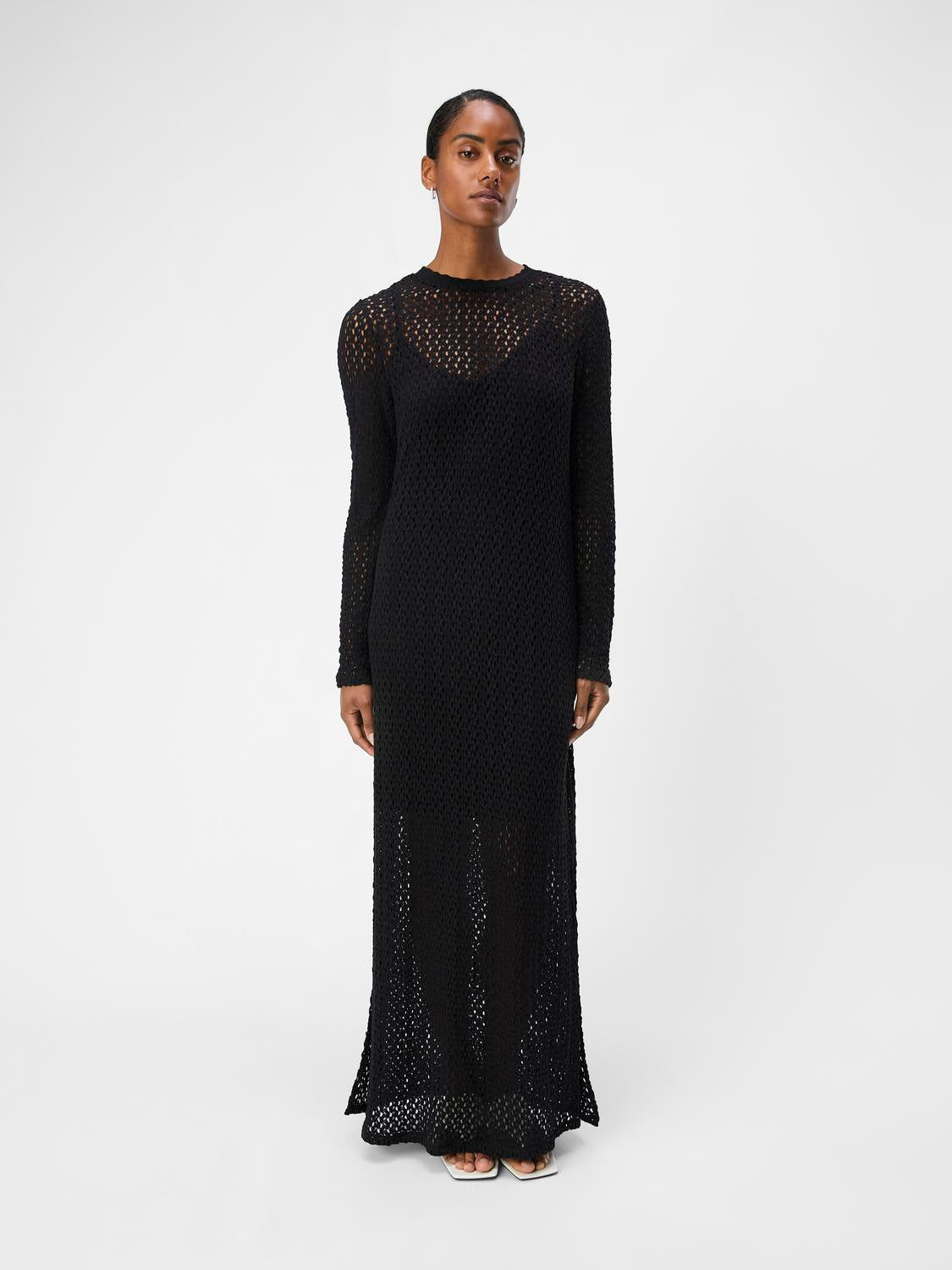 model_shot-front
