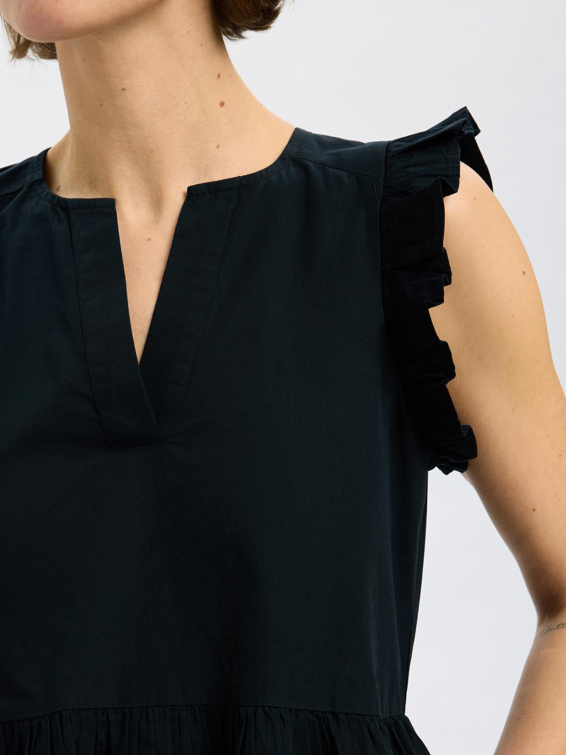 model_shot-detail