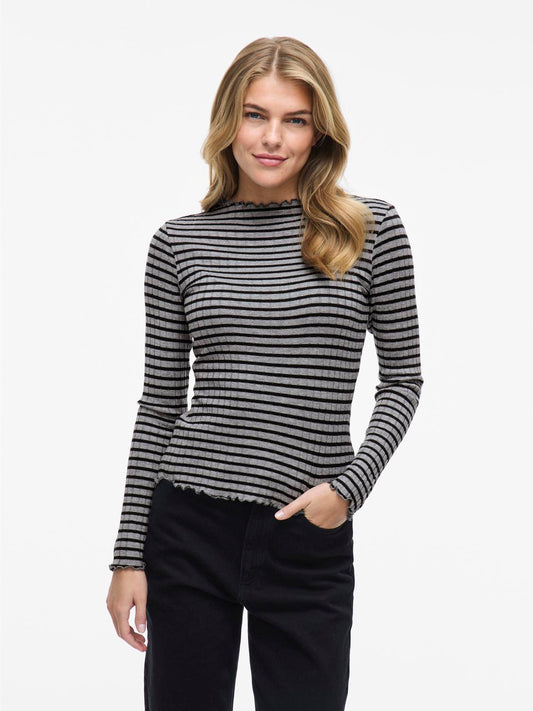 model_shot-front