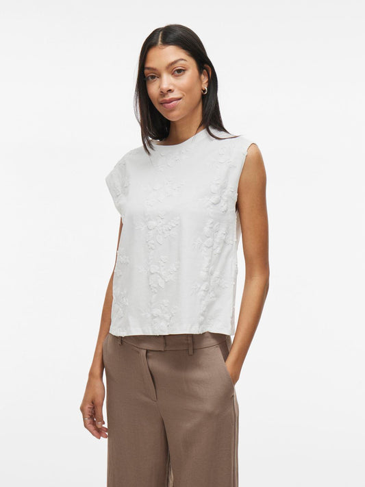 model_shot-front