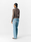 model_shot-back