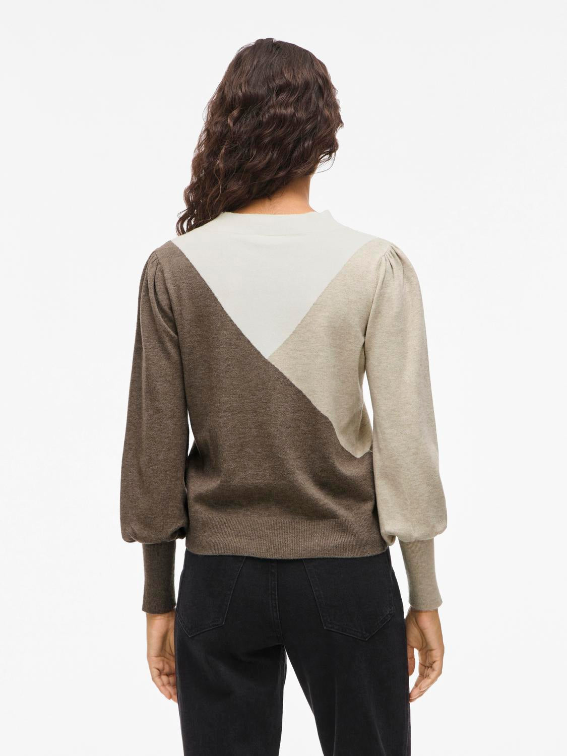 model_shot-back