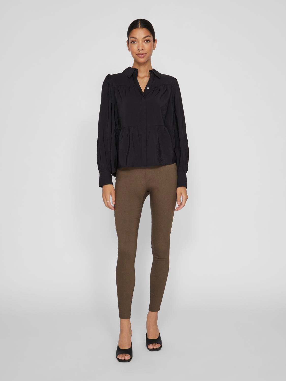 VIKATRIA Shirts - Black